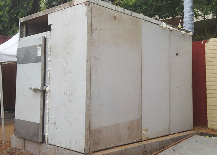 Cold store panel building