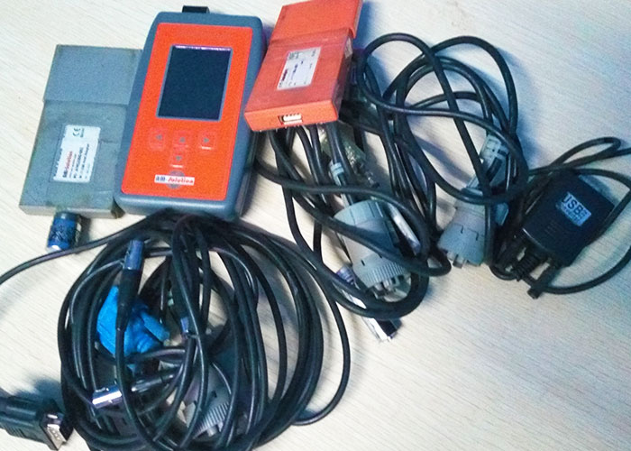 Reefer data downloading