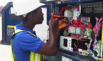 Reefer plugging on a vessel